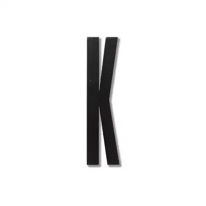Design Letters bokstav – K svart